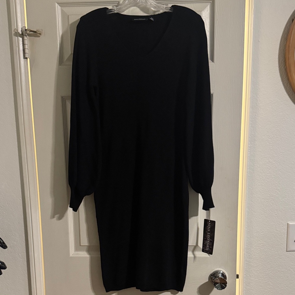 Black V-Neck Long Sleeve Knit Dress